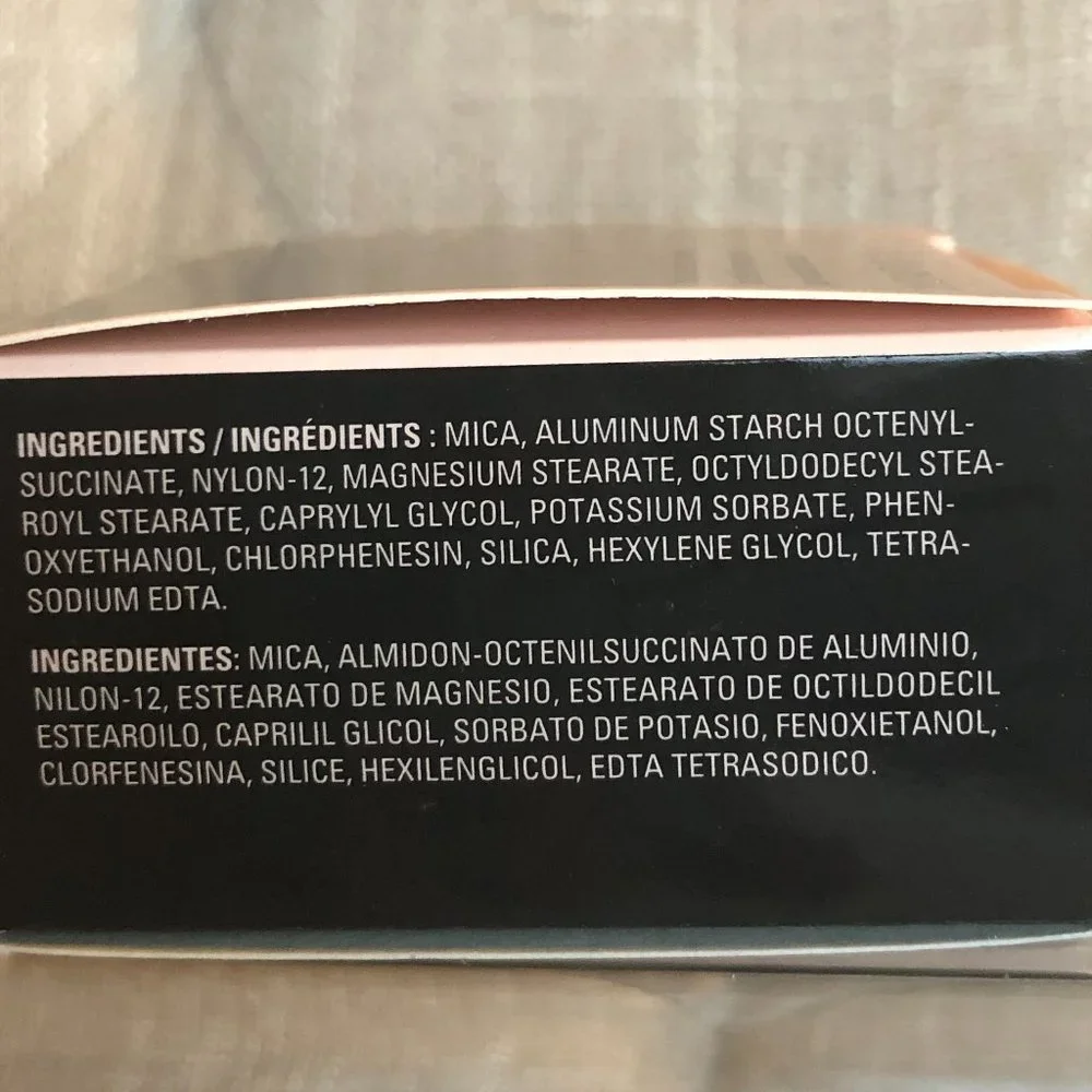 NIB Translucent Loose Powder with Open/Close Sifter-Mary Kay - Picture 6 of 6